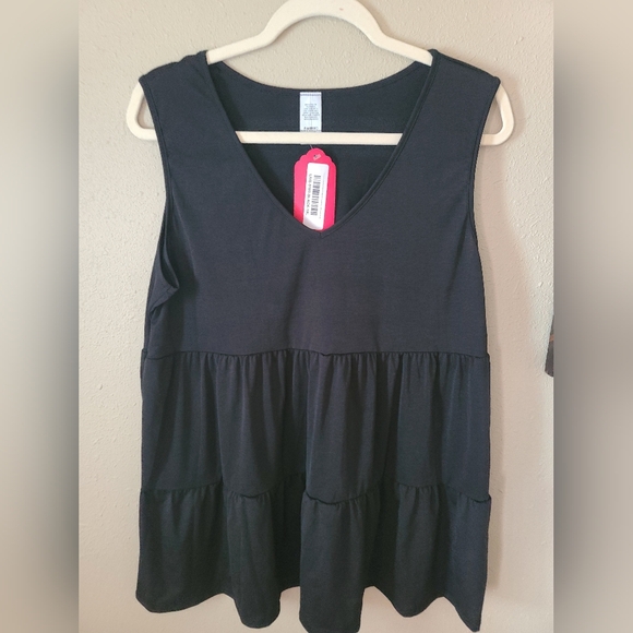 NEW Heimish Solid Bulgari Top With Ruffle black sz 1XL - Picture 9 of 11